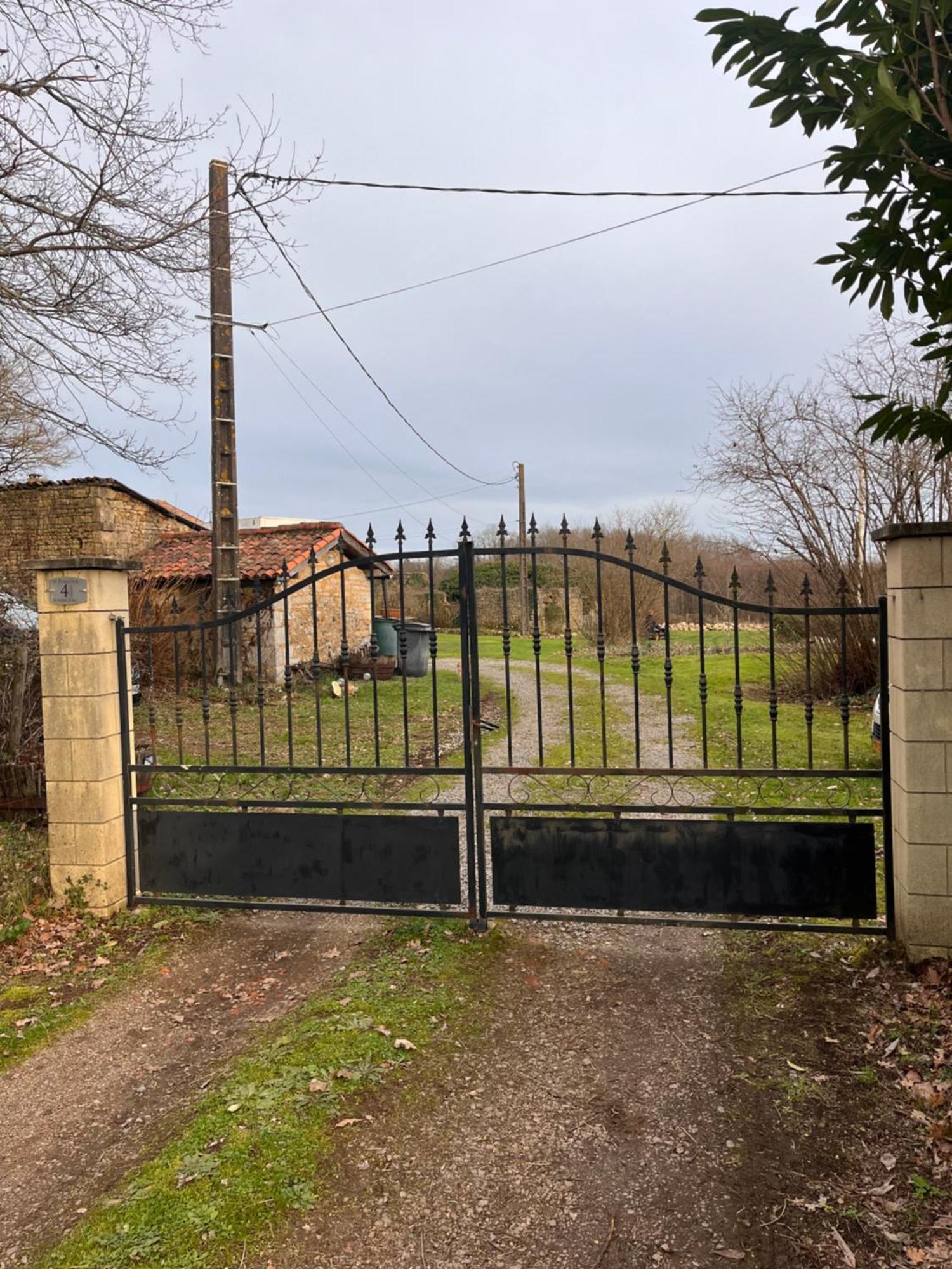 Appartamento Le Plantier 1 Beaulieu-sur-Sonnette Esterno foto