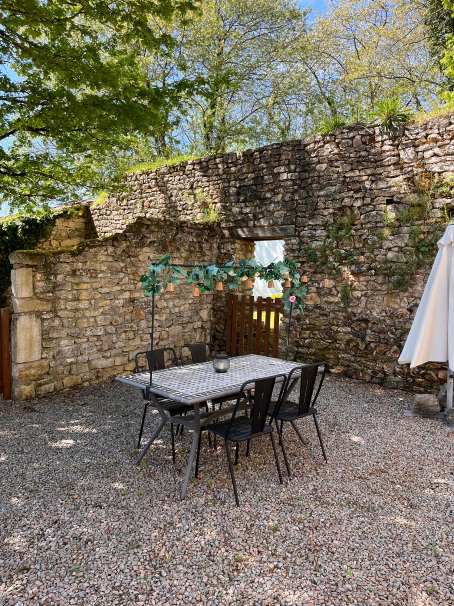 Appartamento Le Plantier 1 Beaulieu-sur-Sonnette Esterno foto