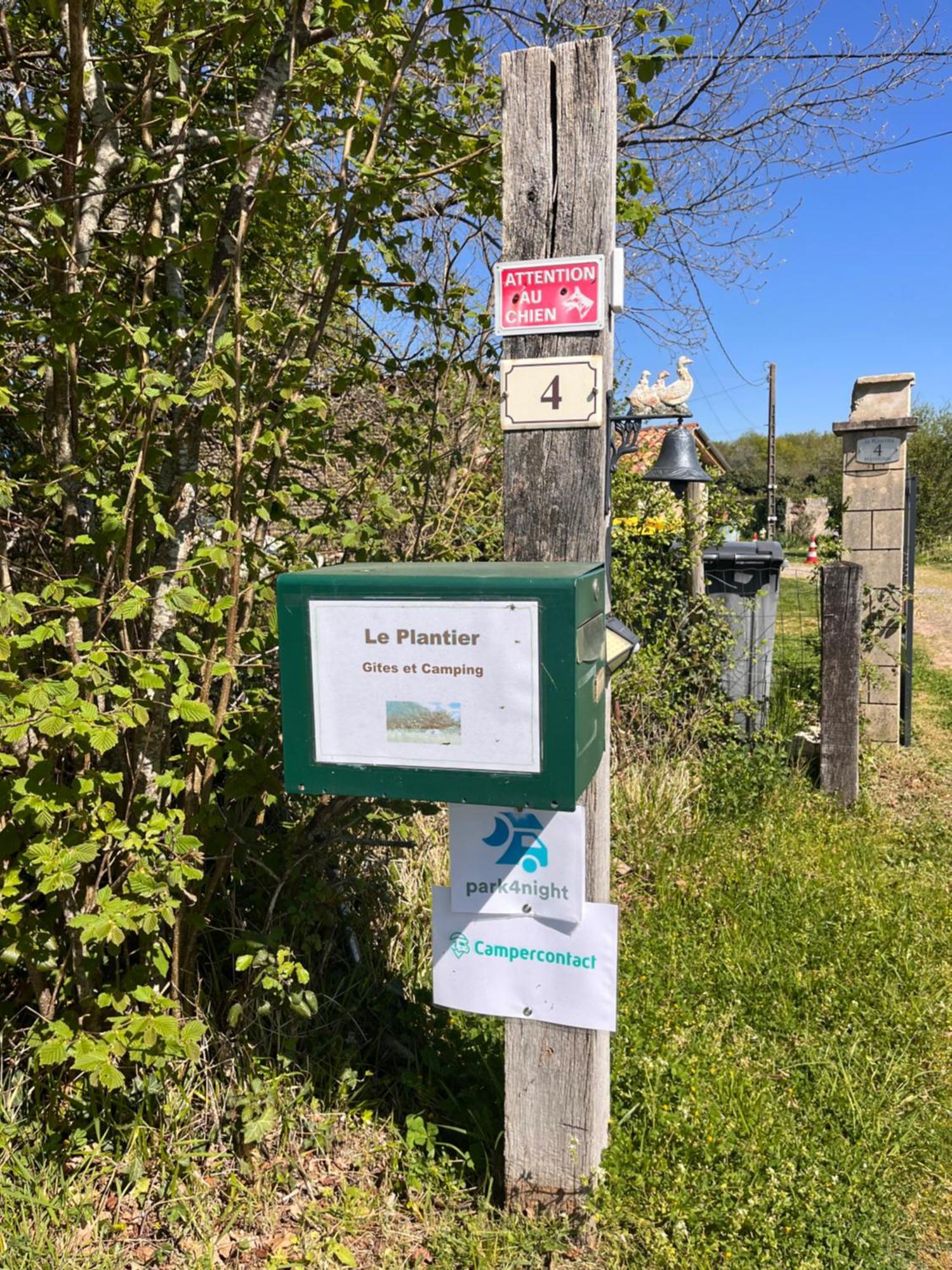 Appartamento Le Plantier 1 Beaulieu-sur-Sonnette Esterno foto